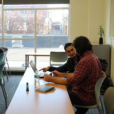 Students and tutors in Tutor Lab